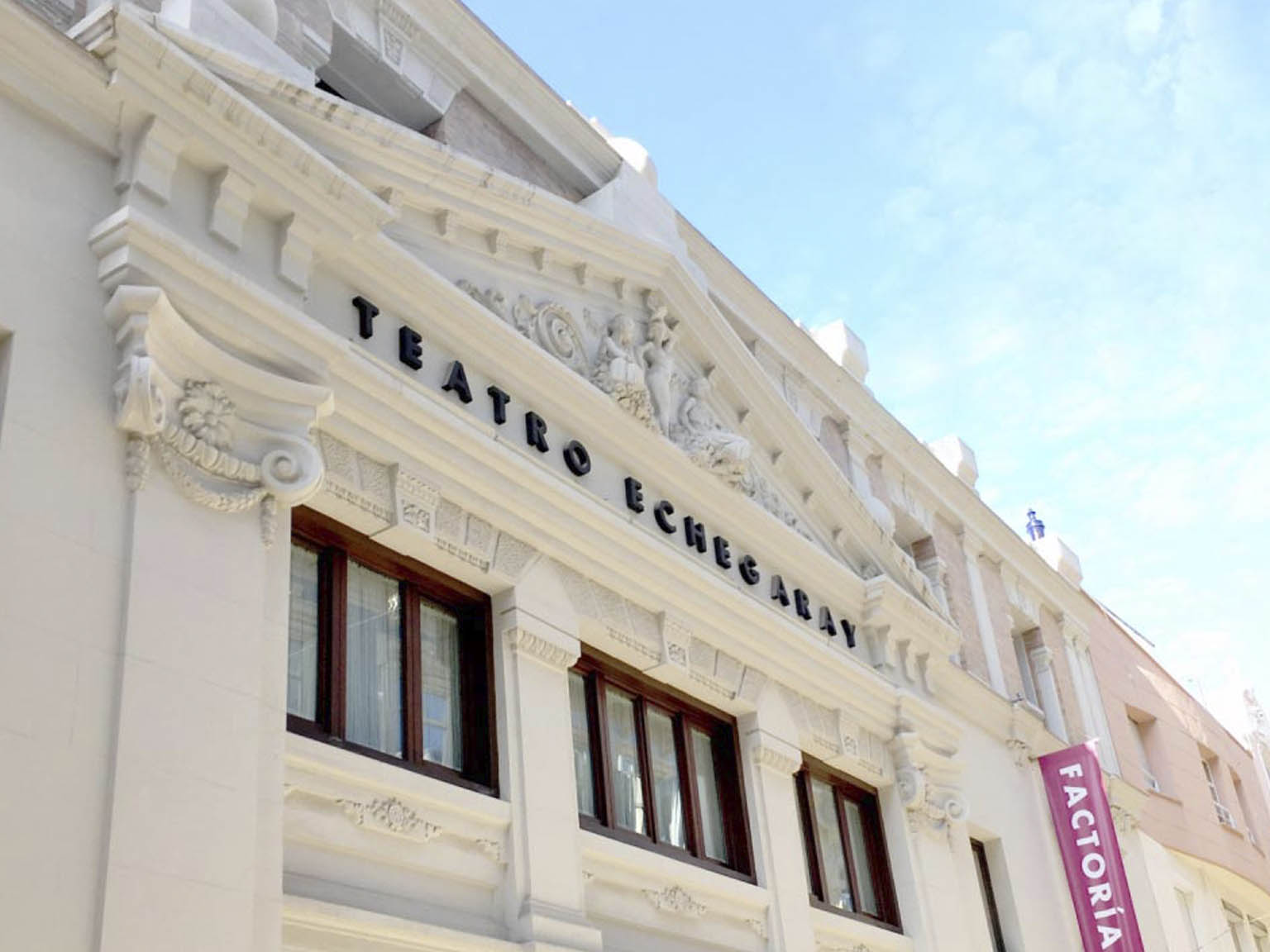 Imagen Exterior Teatro Echegaray