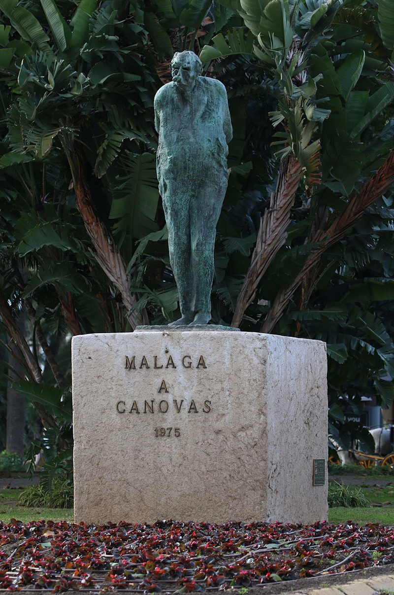 Monumento a Antonio Cánovas del Castillo en Málaga