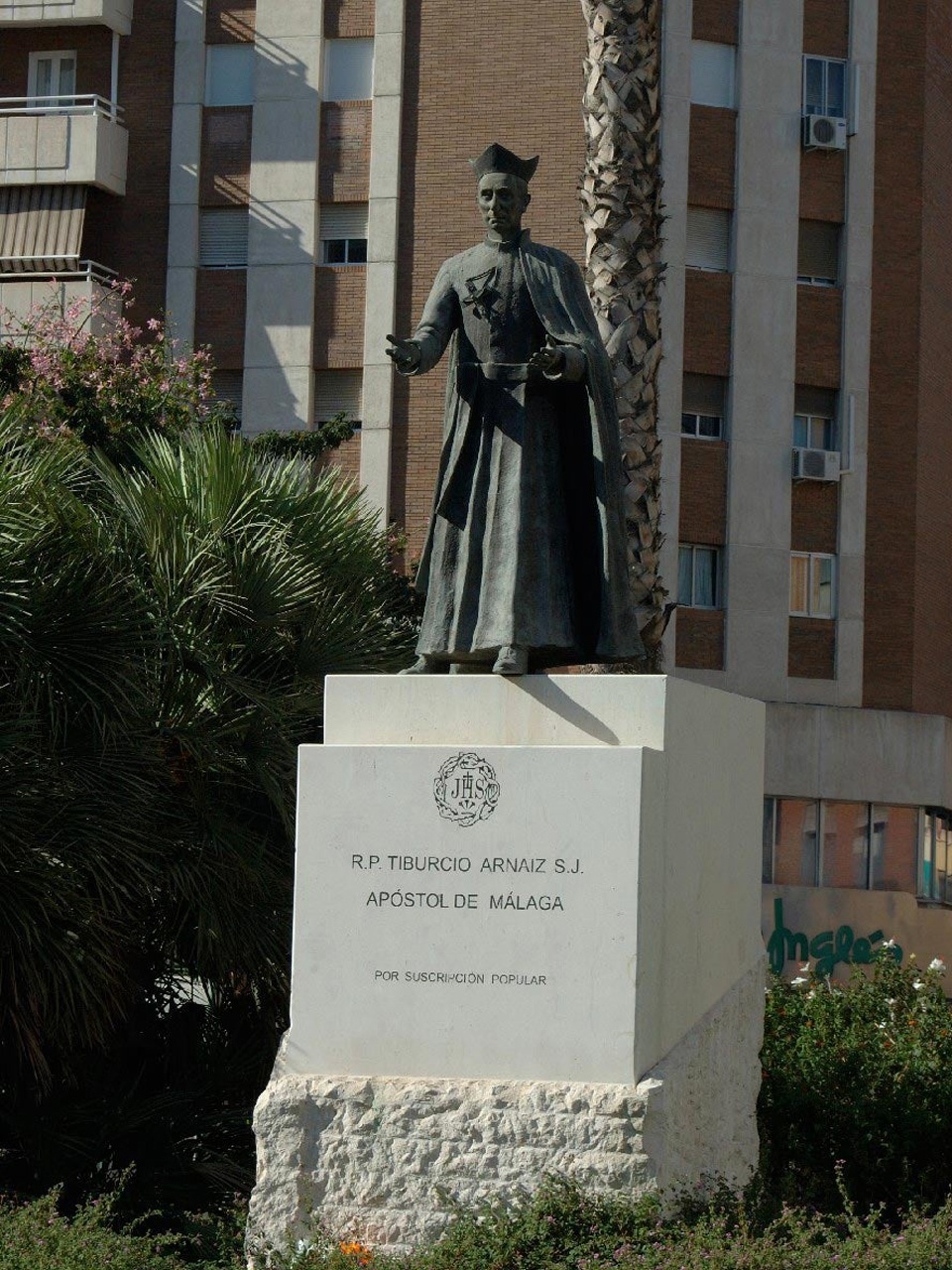 Monumento al Padre Tiburcio Arnaiz en Málaga