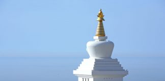 Estupa de la Iluminación: Templo Budista – Benalmádena